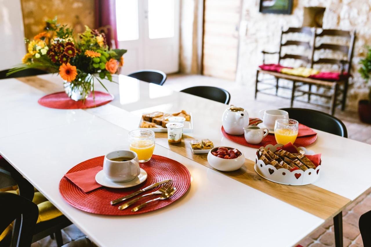 L'Esprit Du 24 Bed & Breakfast Rouffignac-de-Sigoules Екстериор снимка