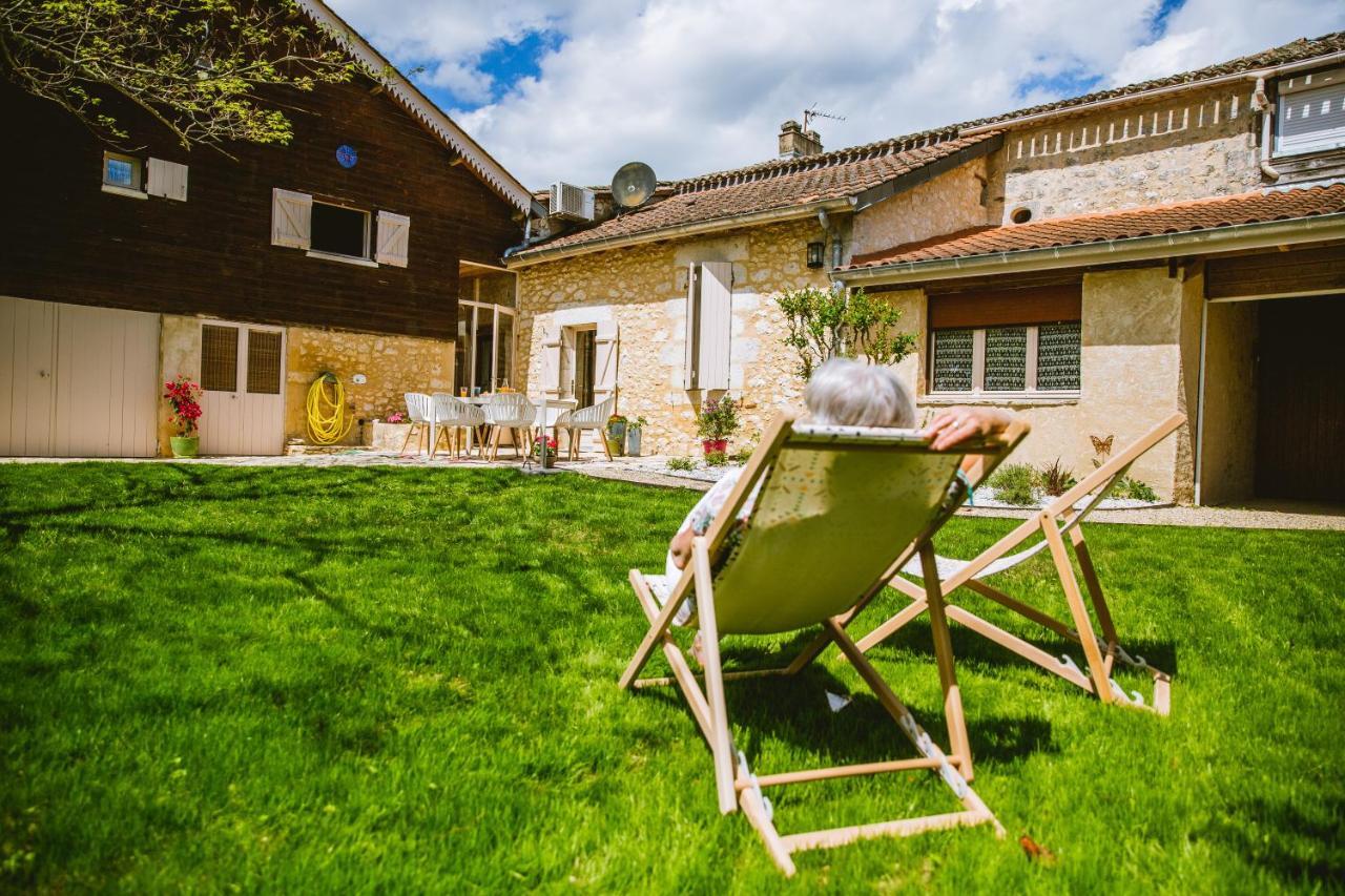 L'Esprit Du 24 Bed & Breakfast Rouffignac-de-Sigoules Екстериор снимка